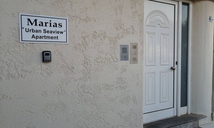 Archanes House | Maria's sea view apartment