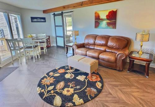 Holiday Island House | Marina Access Lake View Golf Swimming Fishing with All Holiday Island Amenities Accessible