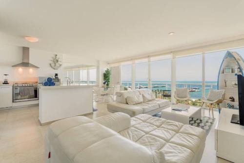 Puerto Juarez Apartment | MARINA Beachfront 2 BDR by CASA PARAISO