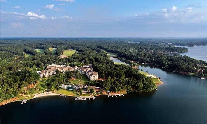 Lake Oconee House | Marina Cottage @ Reynolds On Lake Oconee inside & near Ritz Carlton