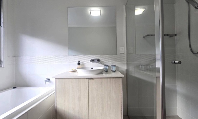 Banksia Beach Apartment | Marina Views