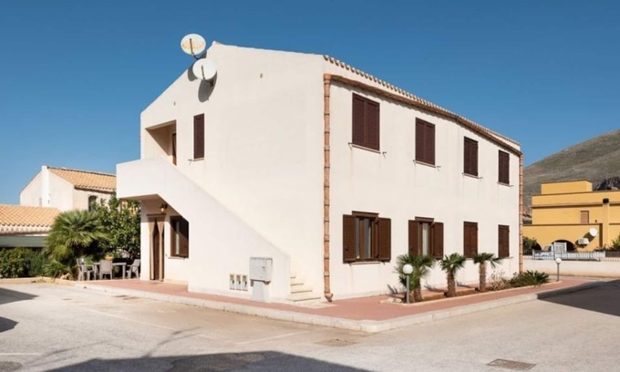 Castelluzzo Apartment | Marine reserve
