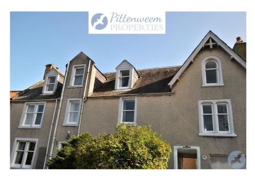 Crail Apartment | Mariners Retreat- spacious apartment in Crail