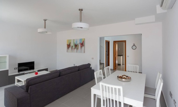 Puerto del Rosario House | Mariposas confort 6 teleworking and rest near the sea and the city center