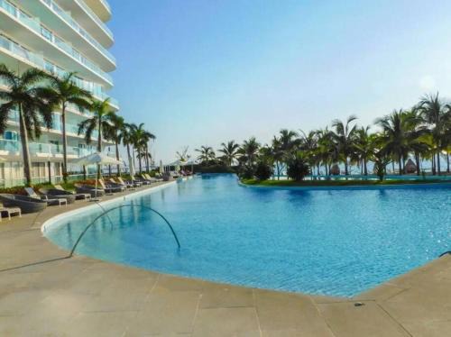 Flamingos Apartment | Maritima Front Beach Apartment