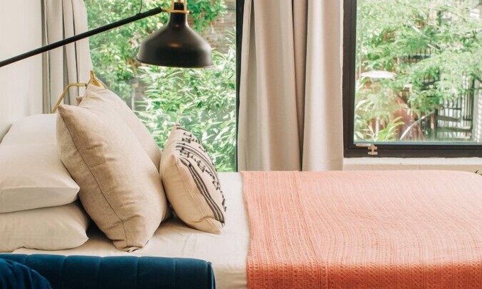 East Market District Apartment | Market #3 · Stellar Suites | Bohemian Chic Nulu | With Bikes