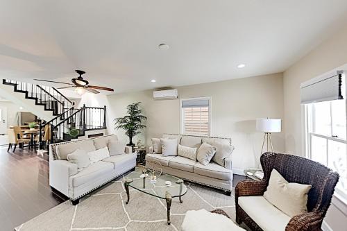 Galveston House | Market Gem