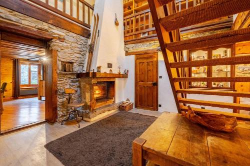 Argentiere Cabin | Marmotte Mountain Manor