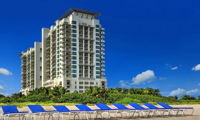 Singer Island Condo | Marriott Oceana Palms - Luxurious 2-Bedoom - Beachfront resort - Family Friendly
