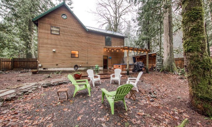Mount Hood Village House | Marshall's Cabin in Rhododendron