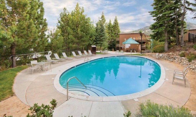 Tahoe Village Apartment | Marvelous 2-bedroom Tahoe I in Lake Tahoe
