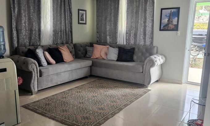 Chalons-en-Champagne House | Marvelous 3-bedroom house with WiFi in the Mountain of Yerba Buena