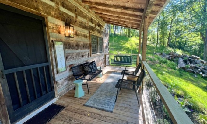 Cherokee Cabin | Marvelous 5-bedroom cabin in Western North Carolina