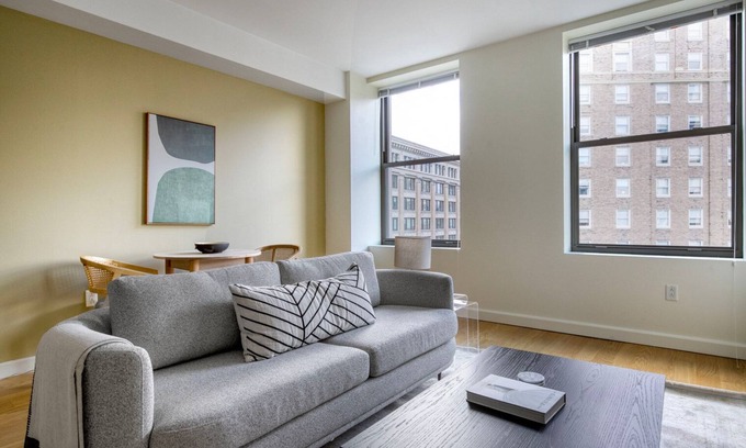 Bay Village Apartment | Marvelous Back Bay 1BR w/Gym & W/D, close to Garden, by Blueground