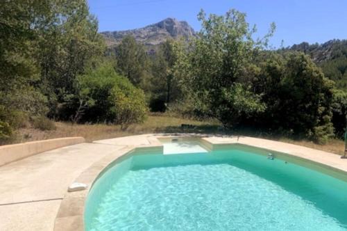Beaurecueil House | Mas Provençal au pied de la sainte Victoire à 8 k d'Aix en provence