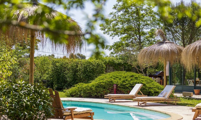 Fox-Amphoux House | Mas Provençal Avec Piscine
