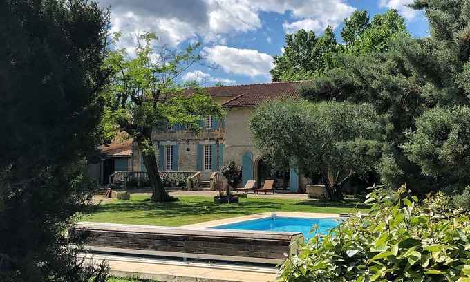Tarascon House | Mas Provençal in the heart of Provence