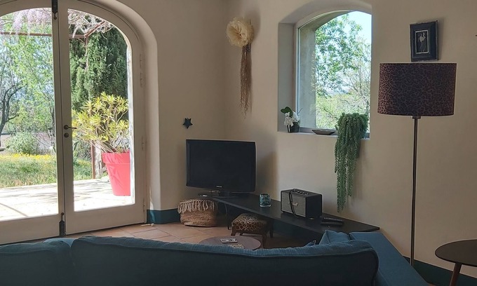 Gemenos House | Mas Provençal near the typical village of Gémenos, 15km from the sea