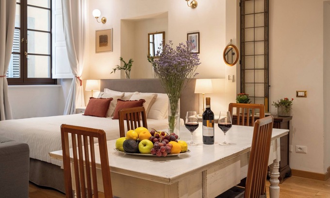 Duomo Apartment | Mascagni Apartment - Palazzo D'Ambra Historical Residence