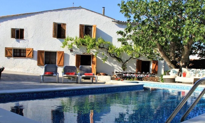 Palafolls House | MASIA CAN MAGAN, IDEAL FOR FAMILIES WITH PRIVATE POOL, BBQ AND PLAYGROUND.