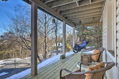 McGaheysville House | Massanutten Retreat with Double Deck and Mtn View!
