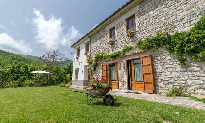 Agnone Bed & Breakfast | Masseria Acquasalsa Agnone Masseria in stone Apartment Rosa