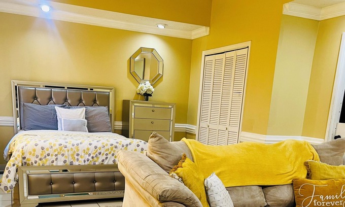 Gracewood House | Masters Magic - Charming 2-bedroom Guest House, Augusta Regional Airport