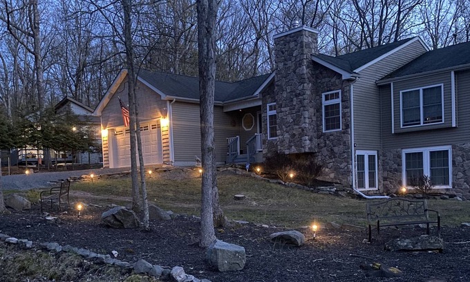 Lackawaxen House | Masthop mountain