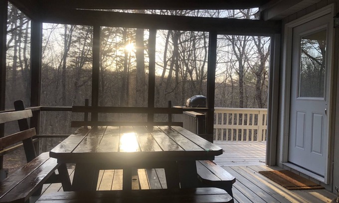 Rowland House | Masthope-Cozy Home-TONS OF AMENITIES-DOG FRIENDLY