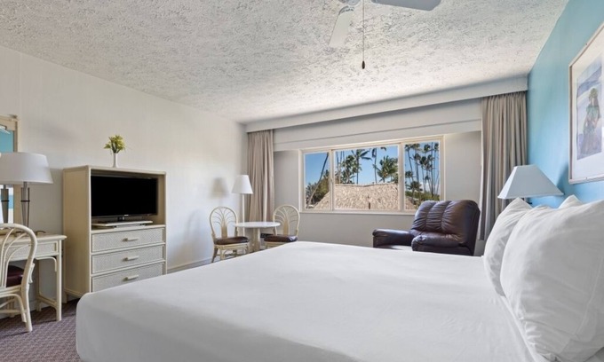 Kahului Hotel | Maui Getaway! Harbor Vistas, Pool, Near Maui Tropical Plantation
