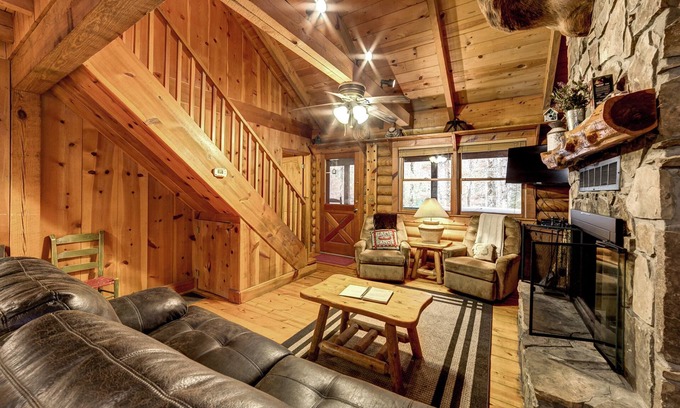 Sautee Nacoochee Cabin | Mauldin Creek Cabin - 20% Oompah Midweek Special!