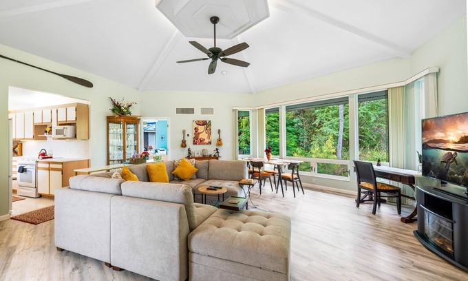 Keauhou Condo | Mauna Loa Village Resort 2 King Suites w/Private Lanais. Shared Pool & Pickleball