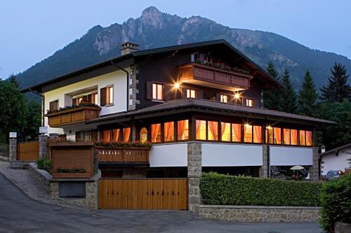 Castione della Presolana Hotel | Max Meublè