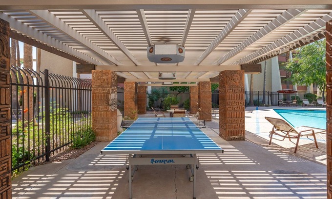South Scottsdale Condo | Maya Motel