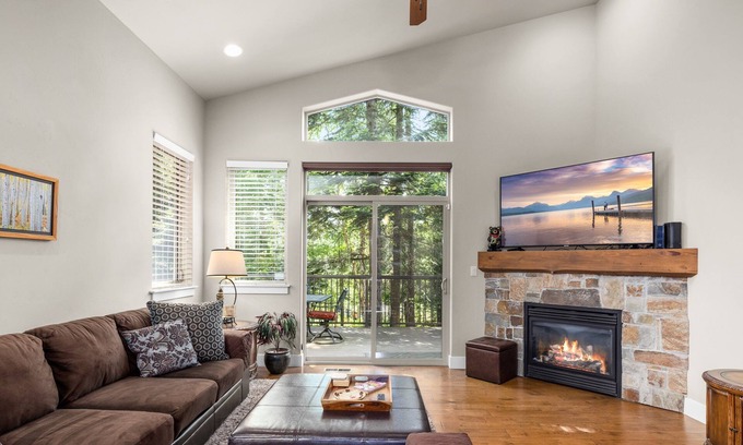 Columbia Falls Condo | Meadow Lake Manor | 4 Bed, 3 Bath