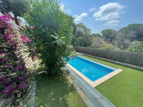 Vidreres House | Mediterranean Peaceful Getaway