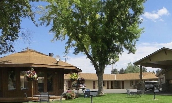 Meeker House | Meeker, Colorado - Hotel Room #112