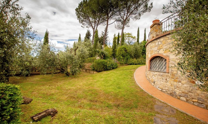 Poggibonsi Villa | Melachecca:Tuscan chianti villa, private park 2 apt love views