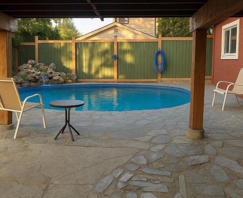 Saanich East Bed & Breakfast | Melrose Place Poolside Hideaway Basement Suite Sleeps 6 plus