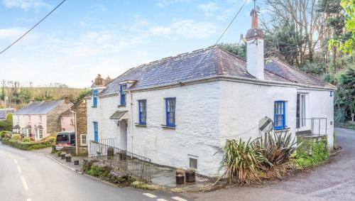 Little Petherick House | Melyn Wood Cottage