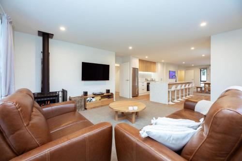 Methven House | Memorial Crescent Retreat - 4 bedroom family home
