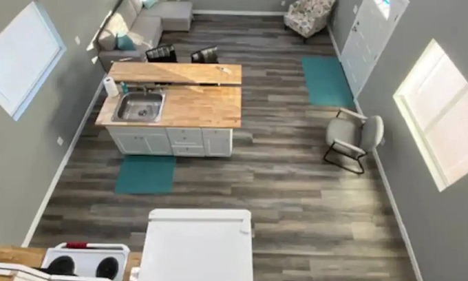 Huntington House | Memories by the River. New Dog Friendly Retreat #1