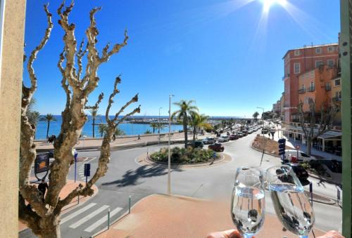 Menton Apartment | MENTON # MONACO - F1 GP - 4 PERSONS - SEA VIEW - NEW - PARKING - CLIM - PREMIUM - BEACH and SUN