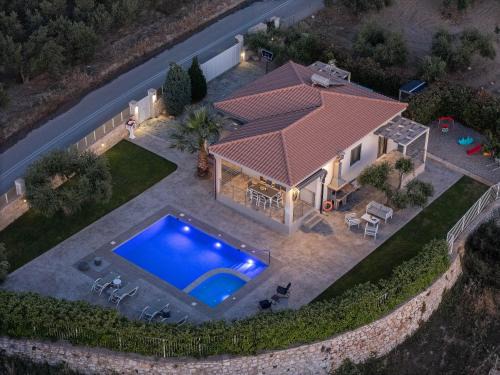 Asteri Villa | Merastri Villa