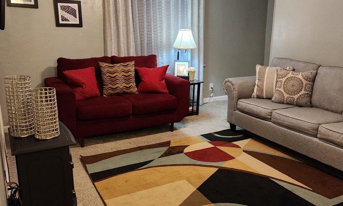 Atlanta Apartment | Mercedes Benz/Downtown Hideaway