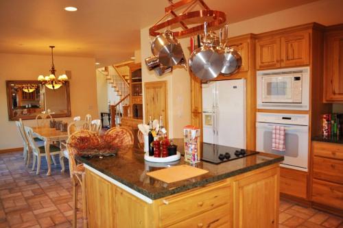 Florence House | Mercer Lake Estate