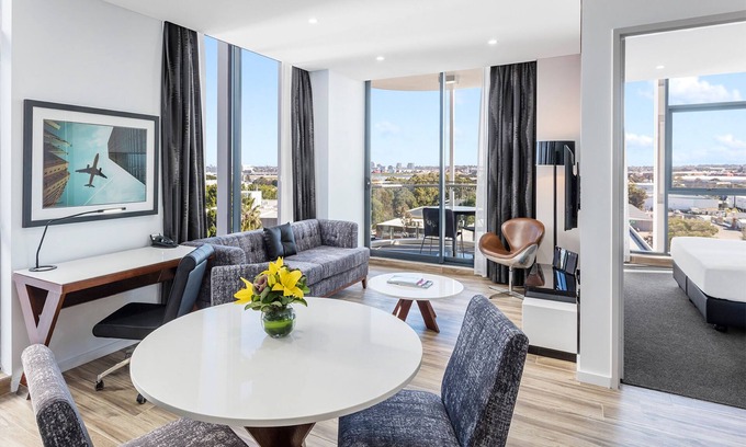 Mascot Apartment | Meriton Suites Mascot Central