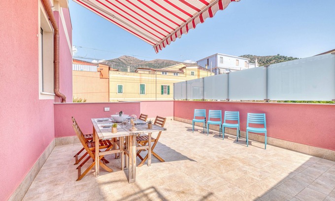 Ceriale Apartment | Merlo E - town center & private parking, Ceriale, Italy