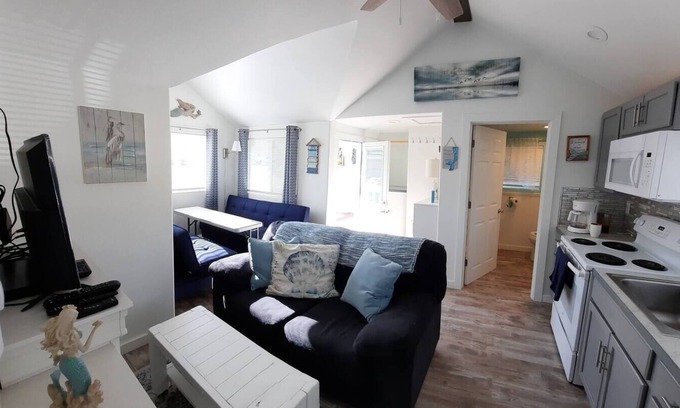 Grayland Cottage | "Mermaid Cottage" 1-bedroom beach cottage