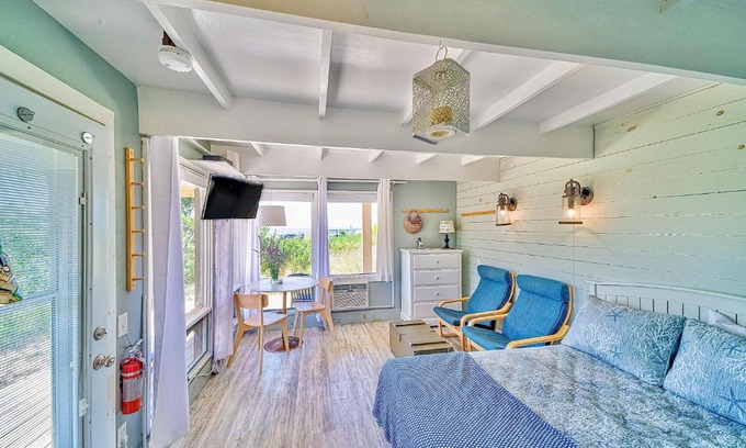 North Truro Hotel | Mermaid Cove